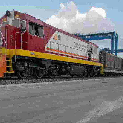 Inaugural SGR Cargo Train Ferries 104 Containers from Mombasa to Nairobi