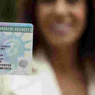 820,748 Foreign Nationals Got US Permanent Residency (Green Cards) in First 3 Quarters of 2018