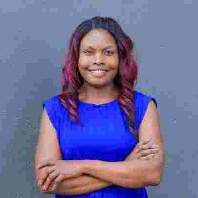 Kenyan Woman Launches Book to Help those Seeking to Migrate to the US