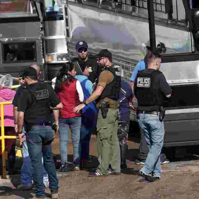 US Immigration Officials Arrest 680 Immigrants in Largest Workplace Raids in a Decade