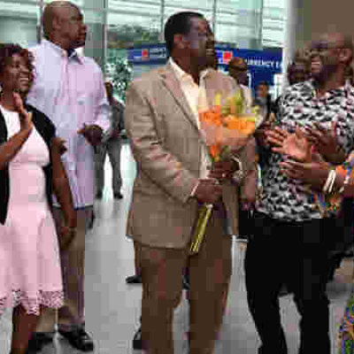 Musalia Mudavadi Meets Kenyans in the US, Popularizes His 2022 Presidential Bid