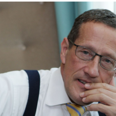 CNN Correspondent Richard Quest Contracts Covid-19