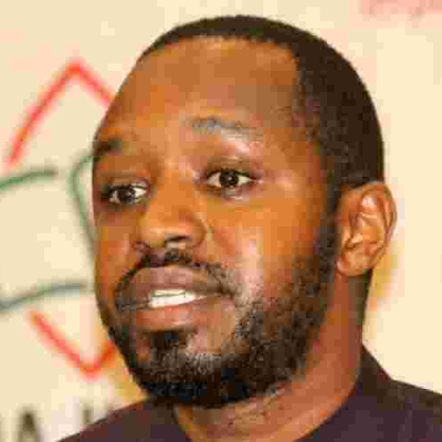 Boniface Mwangi Denounces US Embassy Fee Increament, Dubs it 'Daylight Robbery'