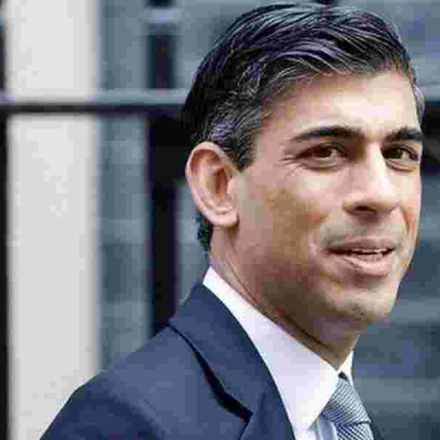 UK Set to Increase Fees for Migrants' Visa Applications