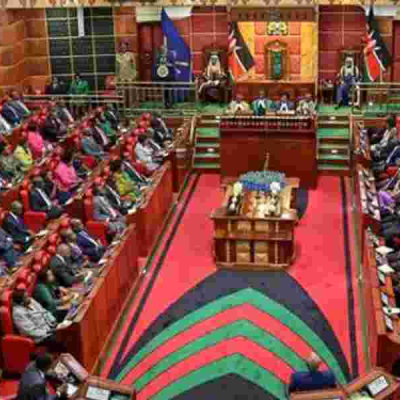 Kenyans Crash Senate Servers with 200,000 Emails Protesting Presidential Term Extension