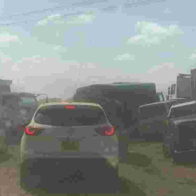 Heavy Traffic Forces Drivers to Abandon Cars on Nairobi-Nakuru Highway 