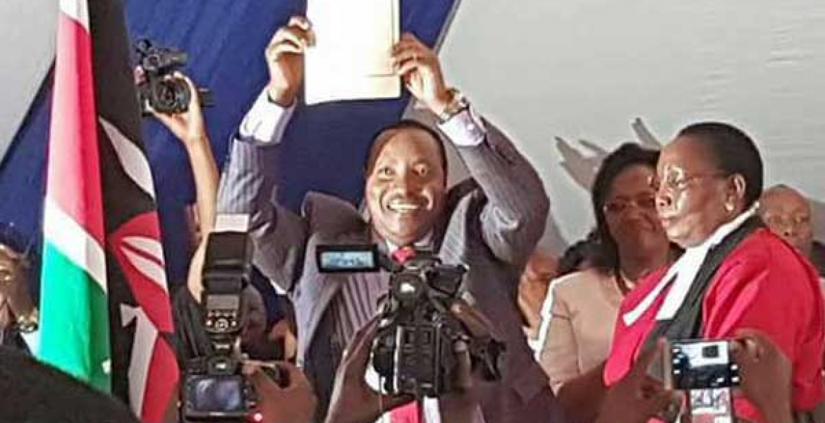 Kabogo Attends Waititu's Swearing-in Ceremony