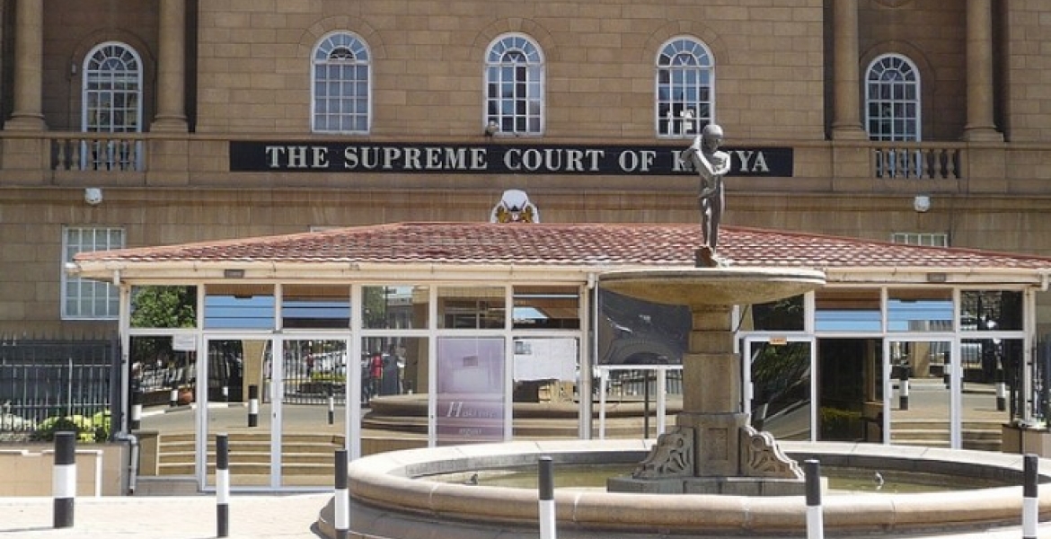 Wapi Baba? Drama at the Supreme Court as NASA Supporter Demands to Meet Raila