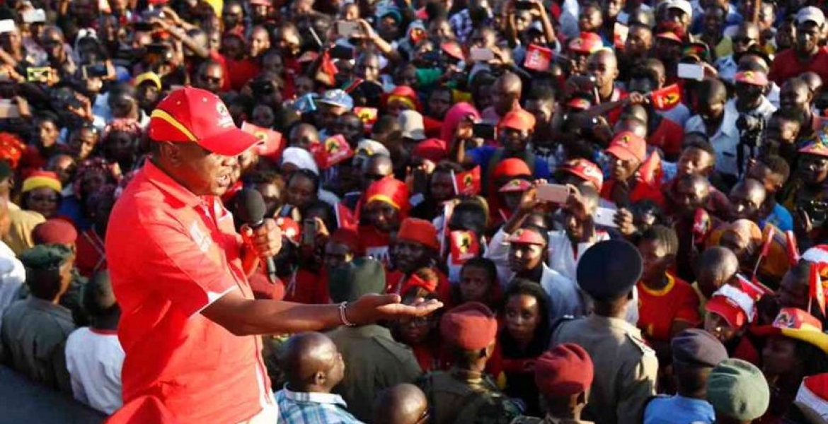 Foreigners Only Welcome to Kenya as Tourists, President Uhuru Tells Raila