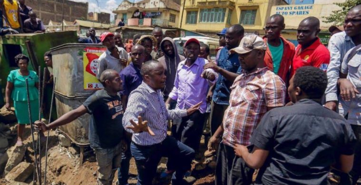 Starehe MP Charles Njagua Leads Constituents in Bringing down Perimeter Wall Erected around Grabbed Land