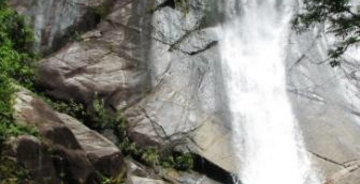 Kenyan Man Dies after Falling Down a Waterfall in Malaysia