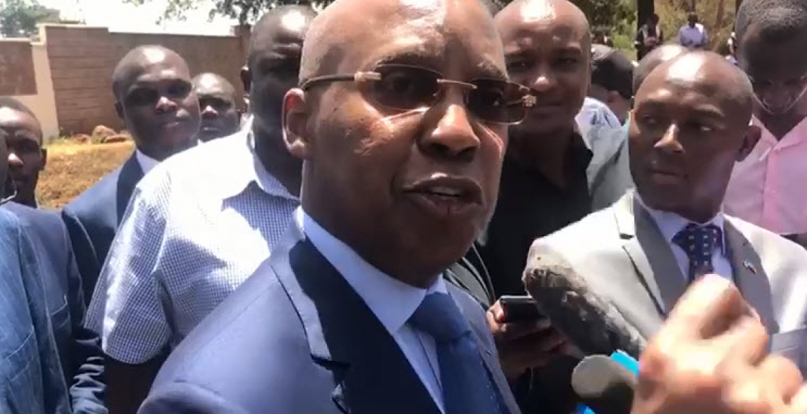 Drama as Heavily Armed Cops Surround Businessman Jimmy Wanjigi's Car in Nairobi