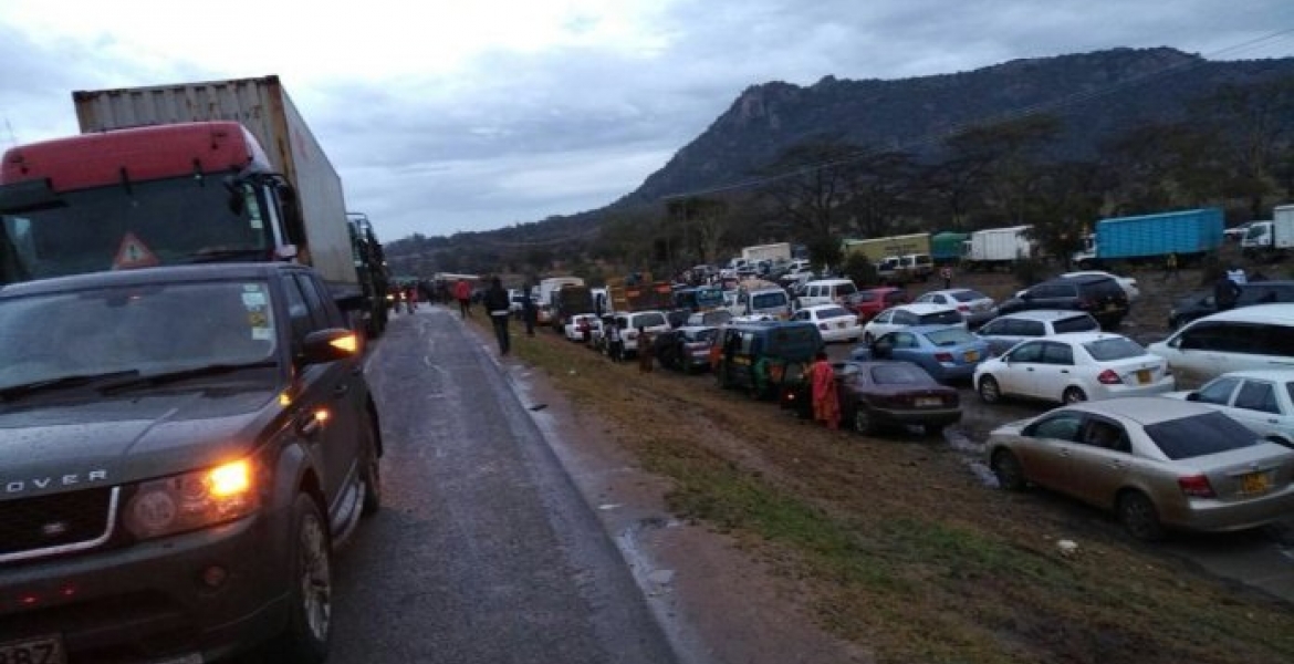 Heavy Downpour Forces Motorists to Spend the Night on Mombasa Road