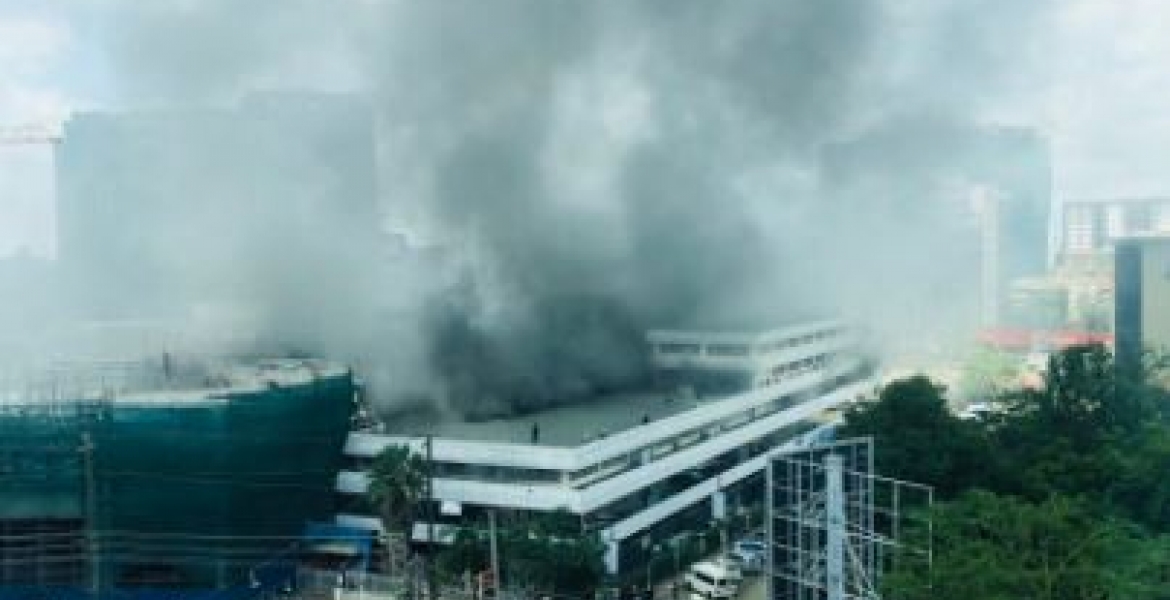 Fire Breaks Out at Sarit Centre