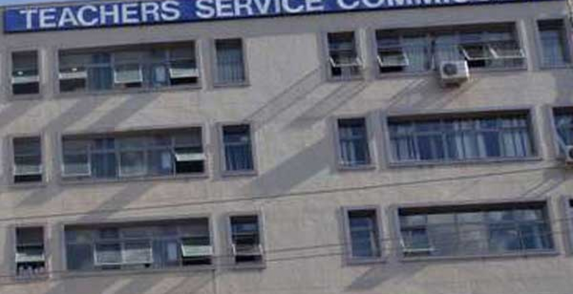 Gov't Threatens to Sack Striking Kenyan Teachers, Hire 290,000 New Tutors