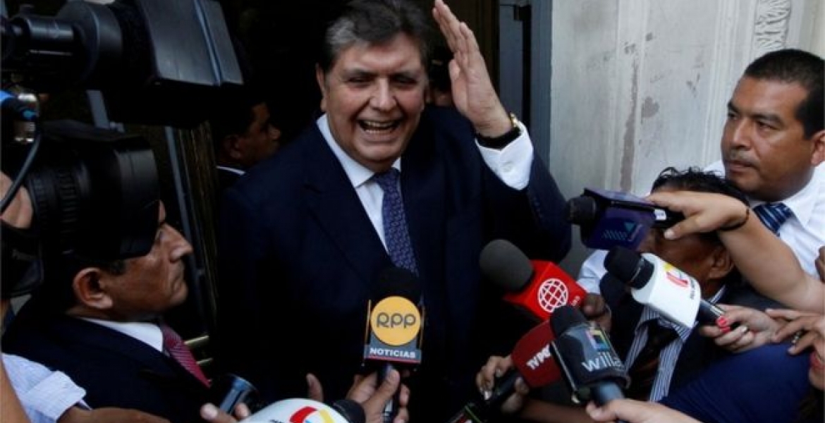 Former Peru President Alan Garcia Shoots Himself as Police Try to Arrest Him over Bribery Allegations