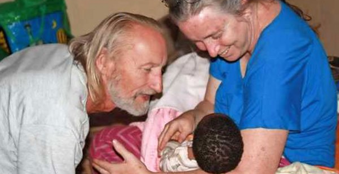 FBI Officers Exhume Body of Infant Secretly Buried in Kenya by American Sex Pest Gregory Dow