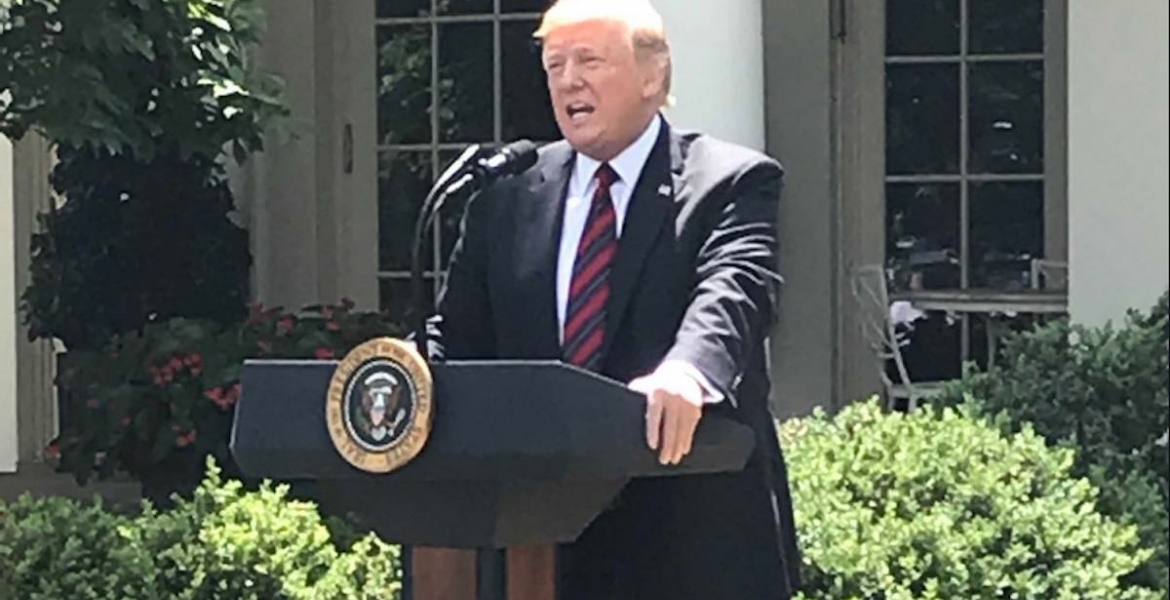 Trump Unveils Immigration Proposal that Ends Green Card Lottery (Diversity Visa Program)