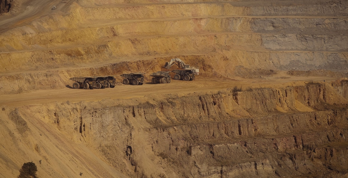 Death Toll Hits 43 at Glencore Mine Landslide in Democratic Republic of Congo