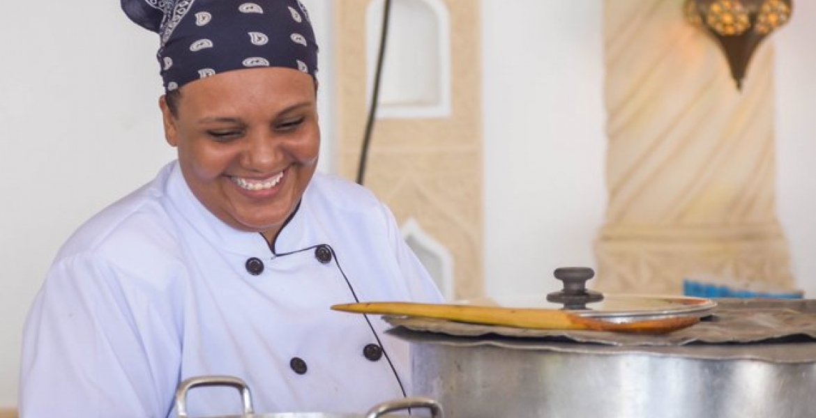 Kenyan Chef Maliha Mohammed Breaks Guinness World Record After Cooking for 75 Hours Non-Stop