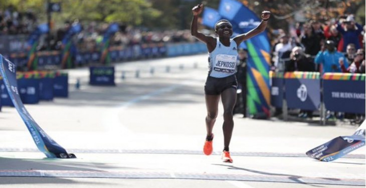 Kenyans Geoffrey Kamworor, Joyciline Jepkosgei Win New York City Marathon