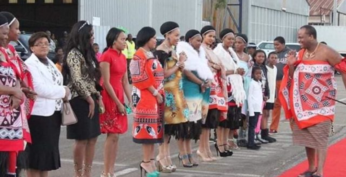 King Mswati of Swaziland Buys 19 Rolls-Royces, 120 BMWs for His 15 Wives