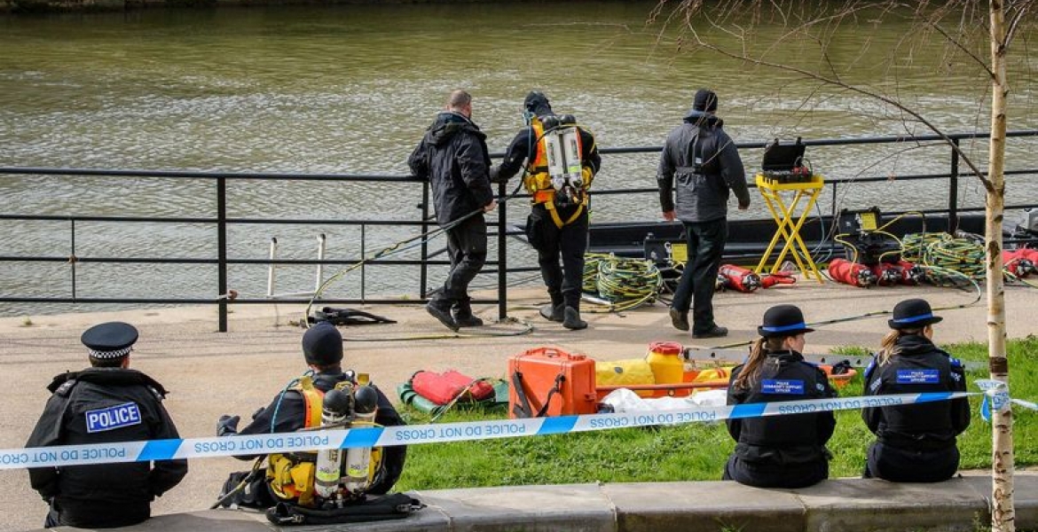 Police in the UK Search for Kenyan Man Seen Entering River Avon
