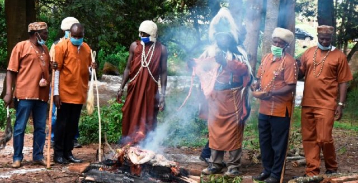 Kikuyu Elders Perform Special Ritual to Drive Away Covid-19 from Kenya