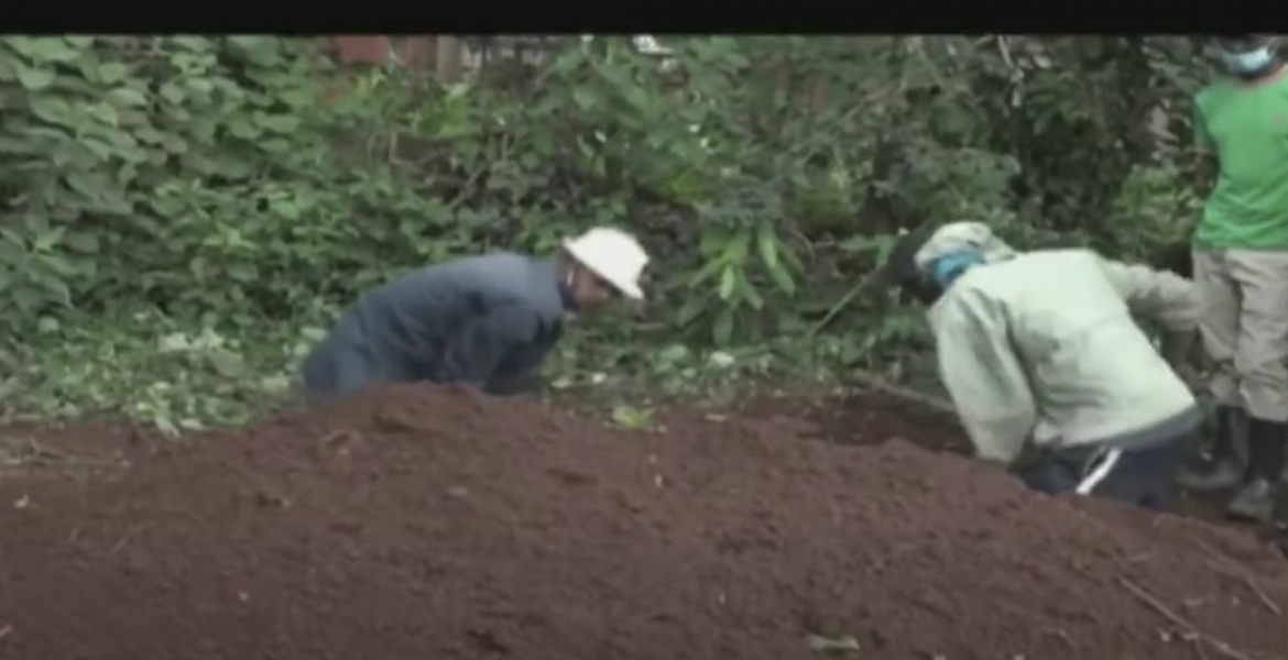 Shock as Kenyan Man Exhumes Wife’s Body to Sell His Land