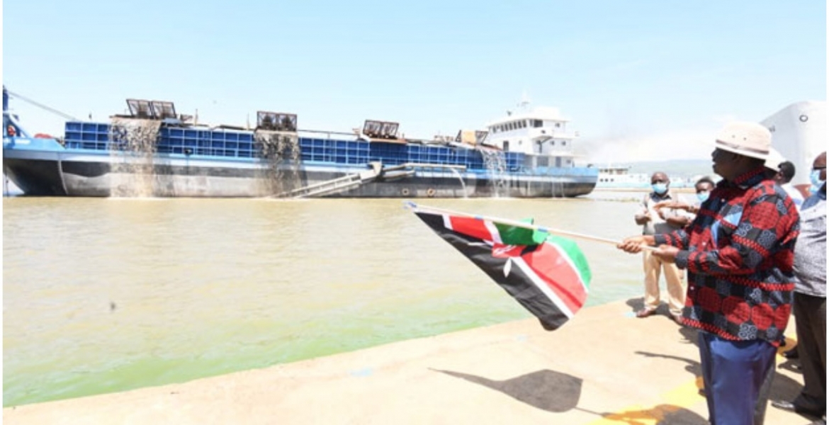 Raila Commissions Dredging of Lake Victoria