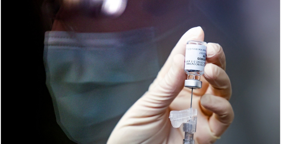 Kenya Goes for Pfizer and Johnson &amp; Johnson Vaccines After AstraZeneca Delay