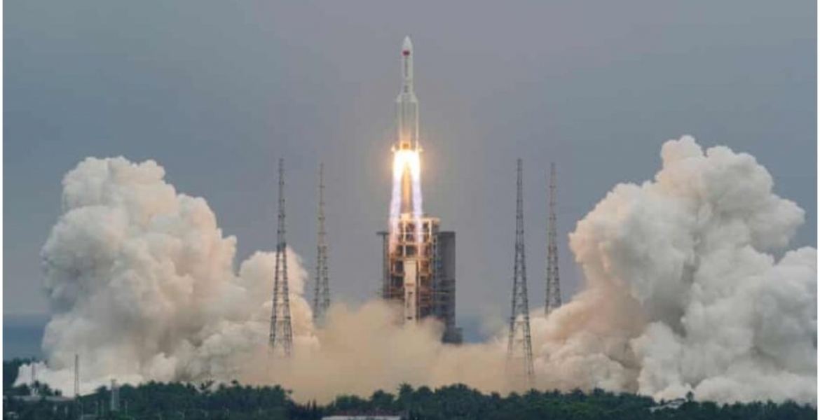 Debris of Rogue Chinese Rocket Lands in the Indian Ocean