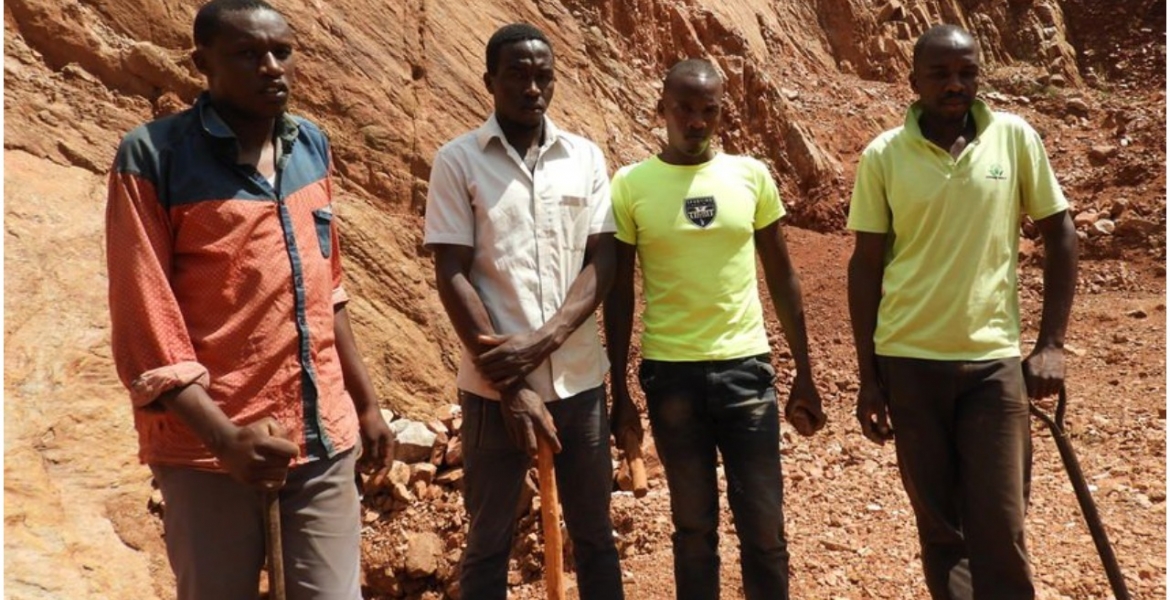 Meet Kenyan College Graduates Who Crush Stone to Earn a Living