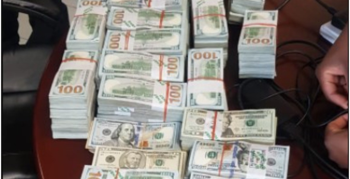 Foreigner Arrested Carrying $975,000 in US Currency at JKIA