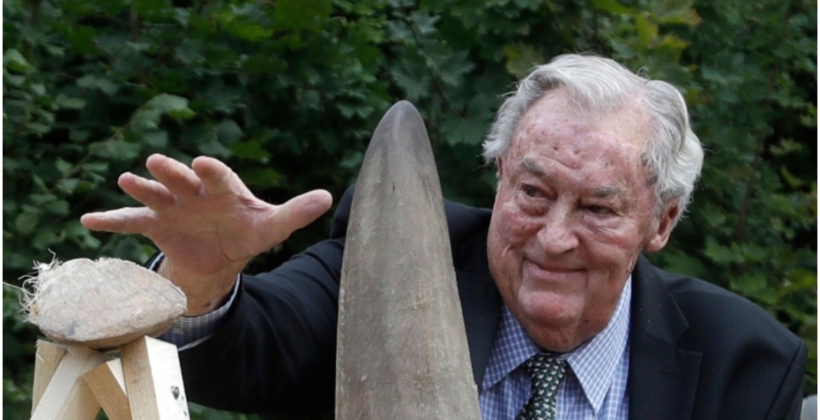Kenyan Paleoanthropologist Dr. Richard Leakey Buried on a Ridge Along Rift Valley