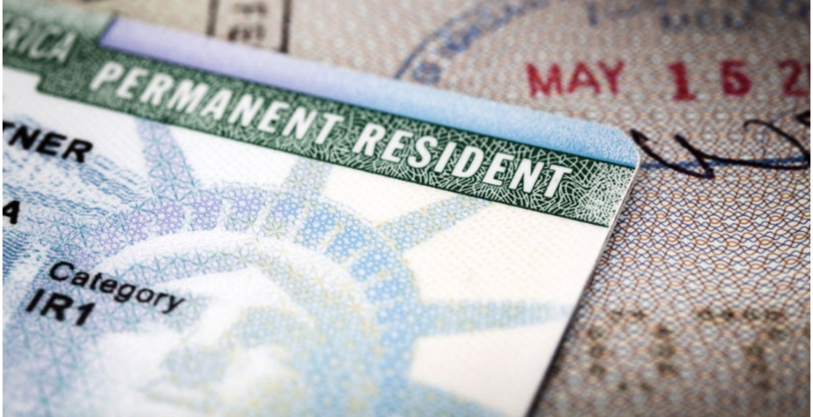 Former US National Security Officials Push for Green Card Cap Exemption for Immigrants with Advanced STEM Degrees