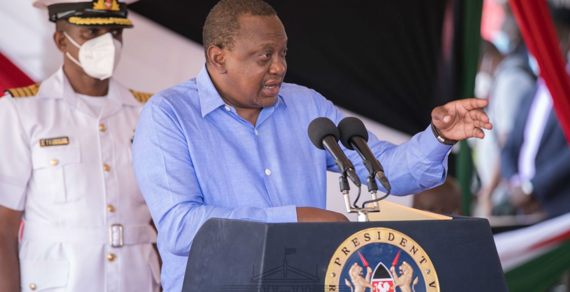 Watu Waache Upuzi: Uhuru Slams Ruto for Making Empty Promises to Kenyans