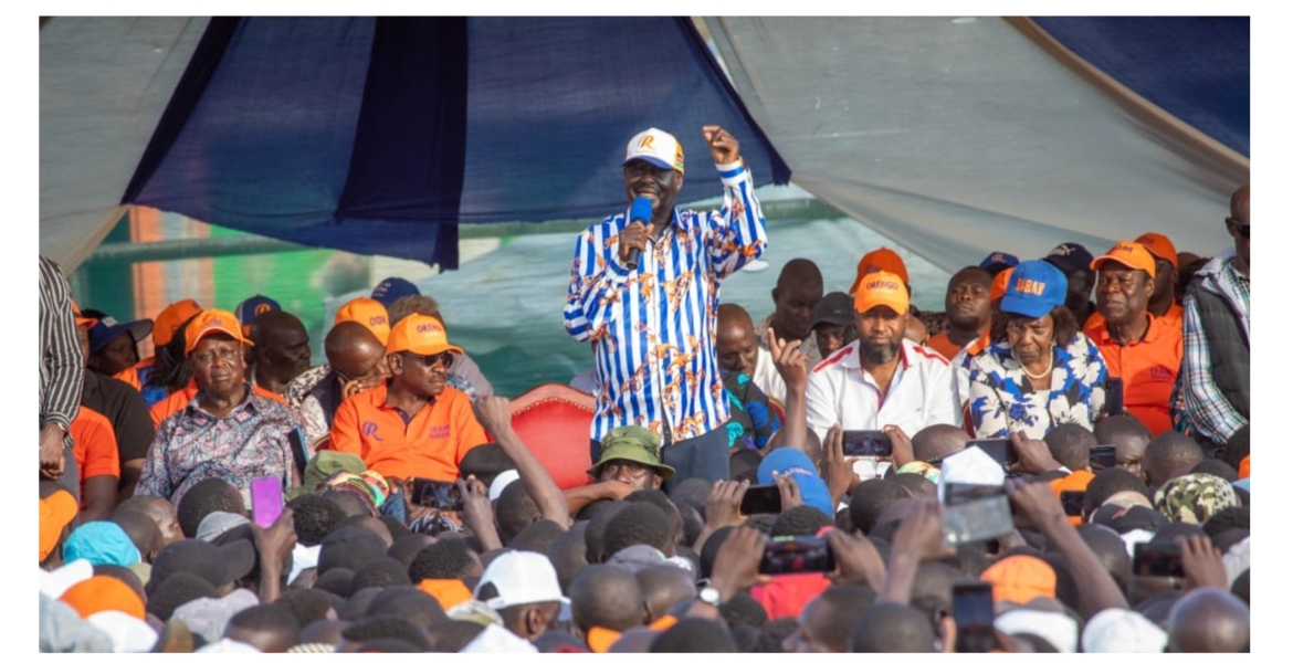 I Don't Need President Uhuru's Support to Defeat You, Raila Tells Ruto