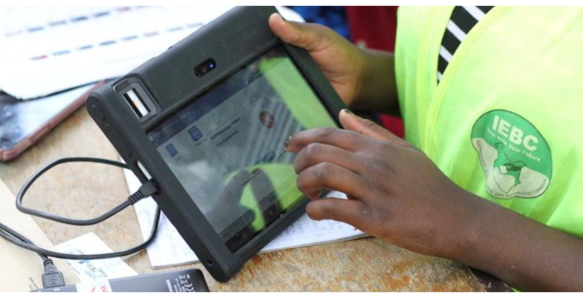 IEBC Deploys Manual Register in 138 Polling Stations as 200 KIEMS Kits Malfunction