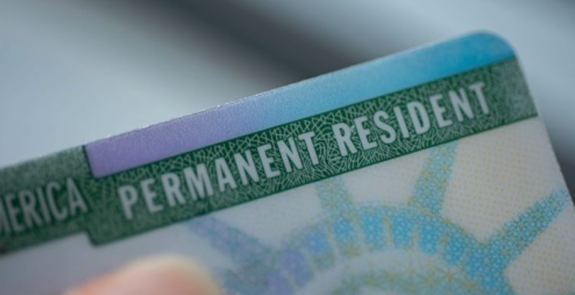 USCIS Increases Automatic Extension Period for Certain Green Card Renewal Applicants