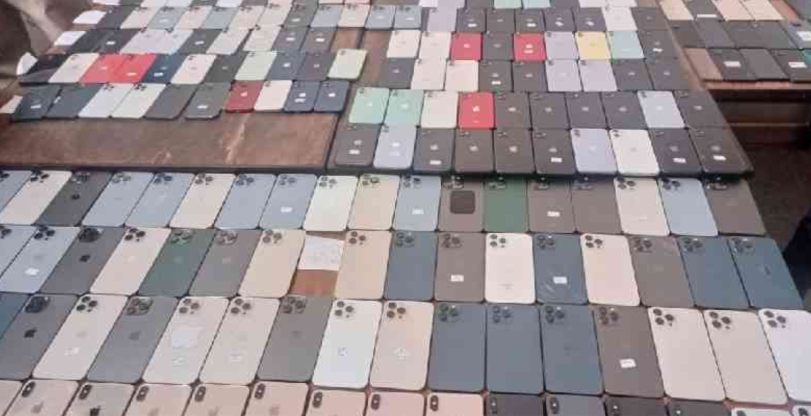 Man Arrested with 265 iPhones and 10 Android Devices in Nairobi