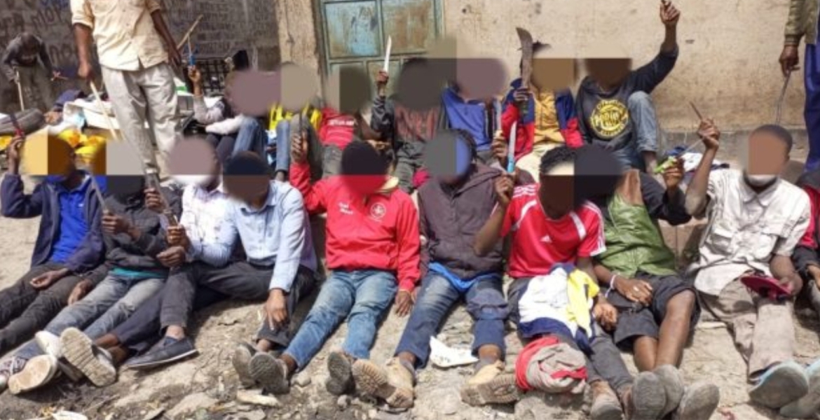 Police Arrest 16 Suspected Muggers in Embakasi, 37 Knives Recovered