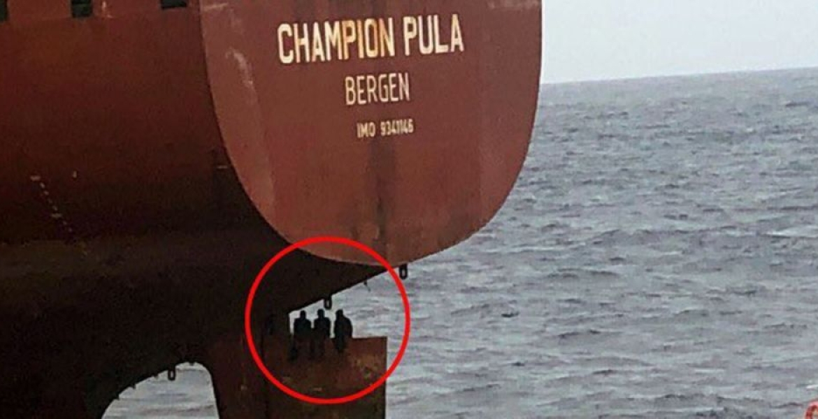 Three Migrants Survive 11-Day Journey from Nigeria to Spain on a Ship Rudder