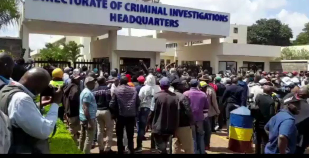 Police Clash With Supporters of ex-Mungiki Leader Maina Njenga at DCI Headquarters