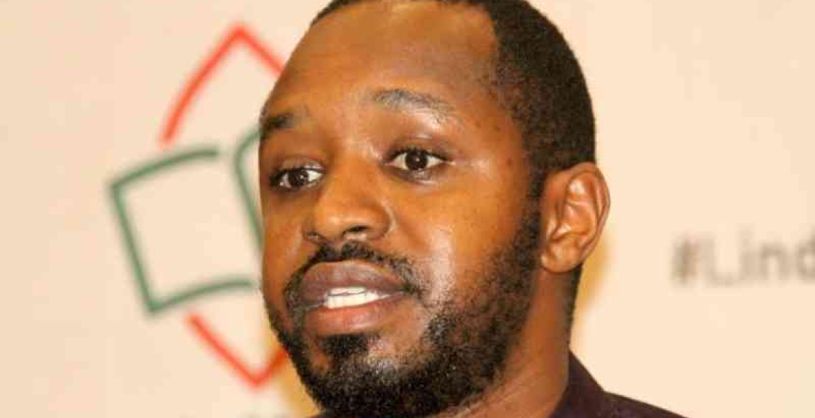 Boniface Mwangi Denounces US Embassy Fee Increament, Dubs it 'Daylight Robbery'