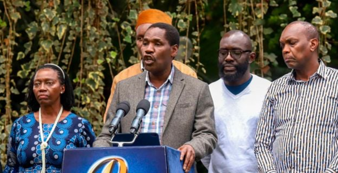 Ruto, Raila Camps Clash on Key Issues Ahead of Talks