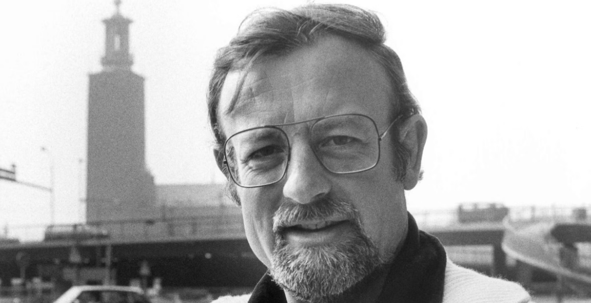 Roger Whittaker, Artist Behind 'My Land Is Kenya' Song Dies at 87