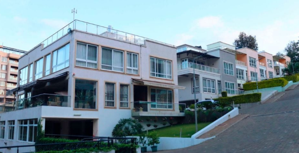 A Section of Houses in Peponi View Estate, Westlands, Marked for Evacuation Tenants Evacuated as Peponi Apartments Teeter on the Brink of Collapse