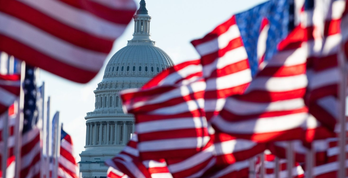 New US Immigration Policy Allows Spouses and Kids of H-1B Visa Holders to Work