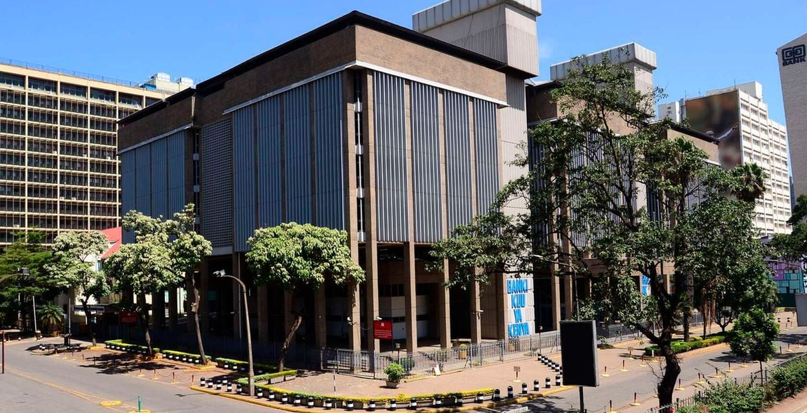 CBK Kenyan Banks Tighten Credit as Shilling Weakens